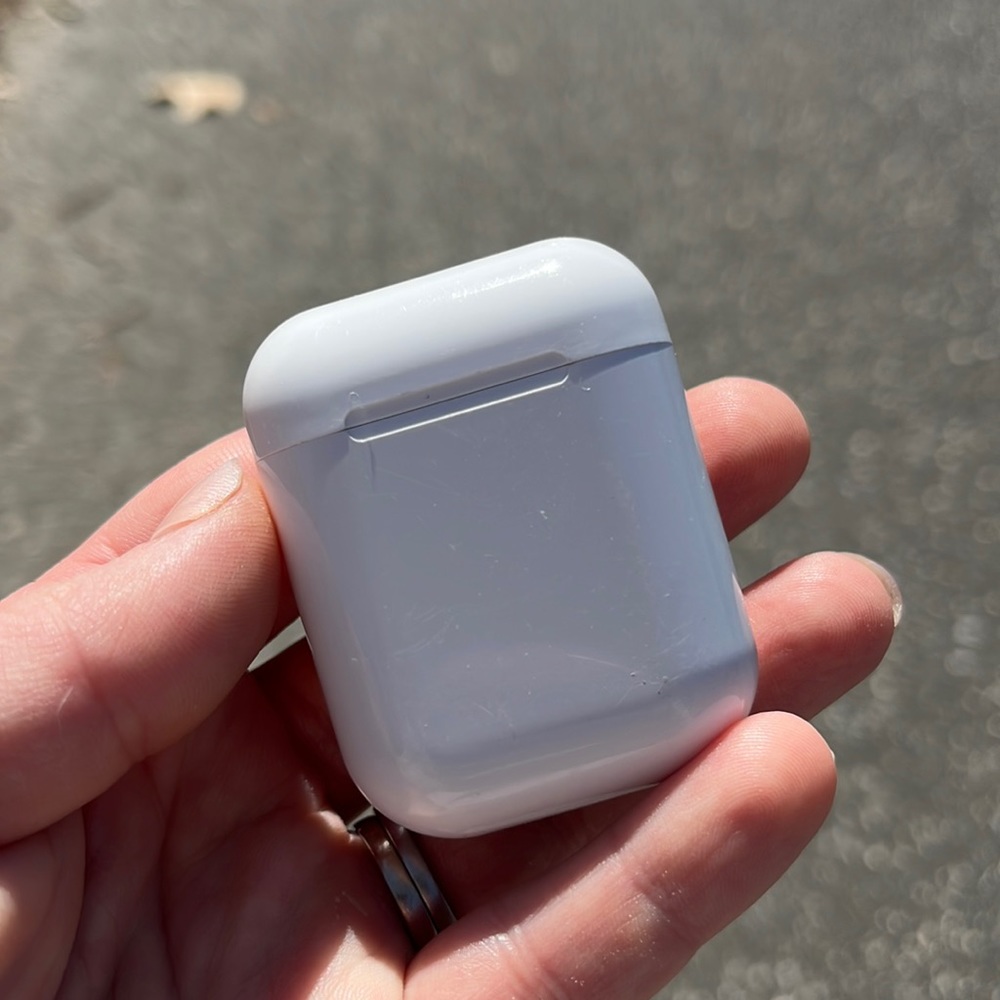 i12 bluetooth earbuds